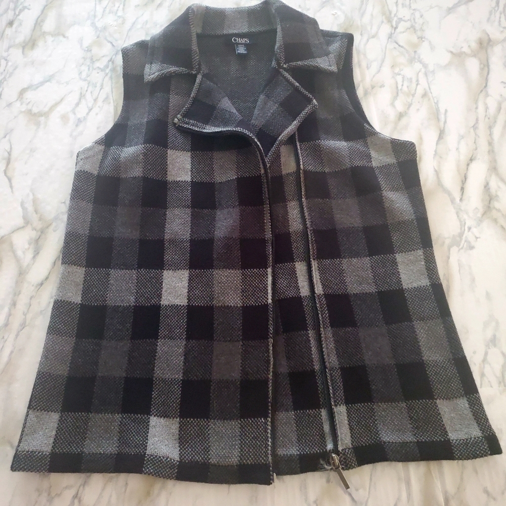 Chaps Knit  Buffalo Check Black/Grey  Vest  M